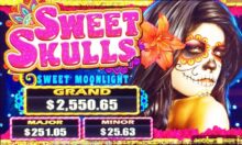 Sweet Skulls Pokie Machine Demo » from Aristocrat