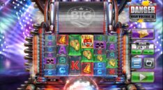 Danger! High Voltage 2 Slot Machine Demo » from BTG